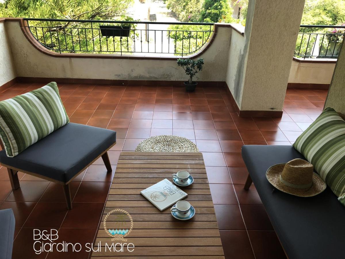 Giardino Sul Mare Bed and Breakfast Patti Exteriör bild
