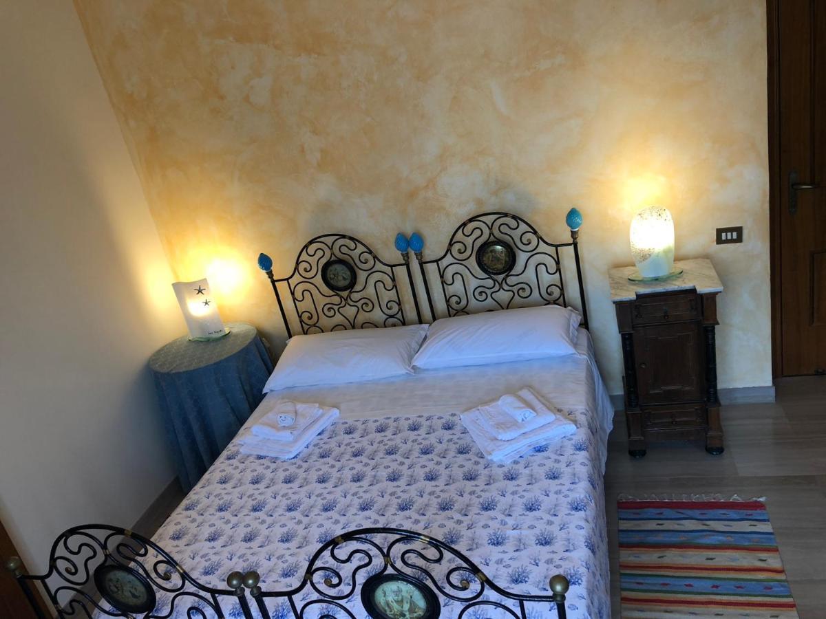 Giardino Sul Mare Bed and Breakfast Patti Exteriör bild