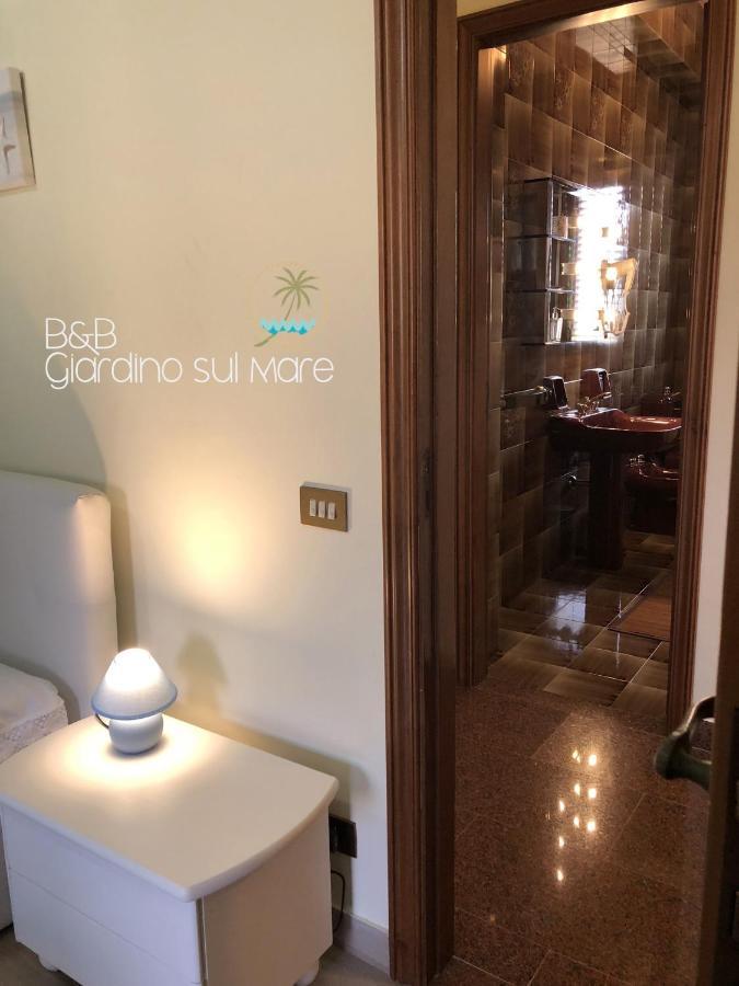 Giardino Sul Mare Bed and Breakfast Patti Exteriör bild